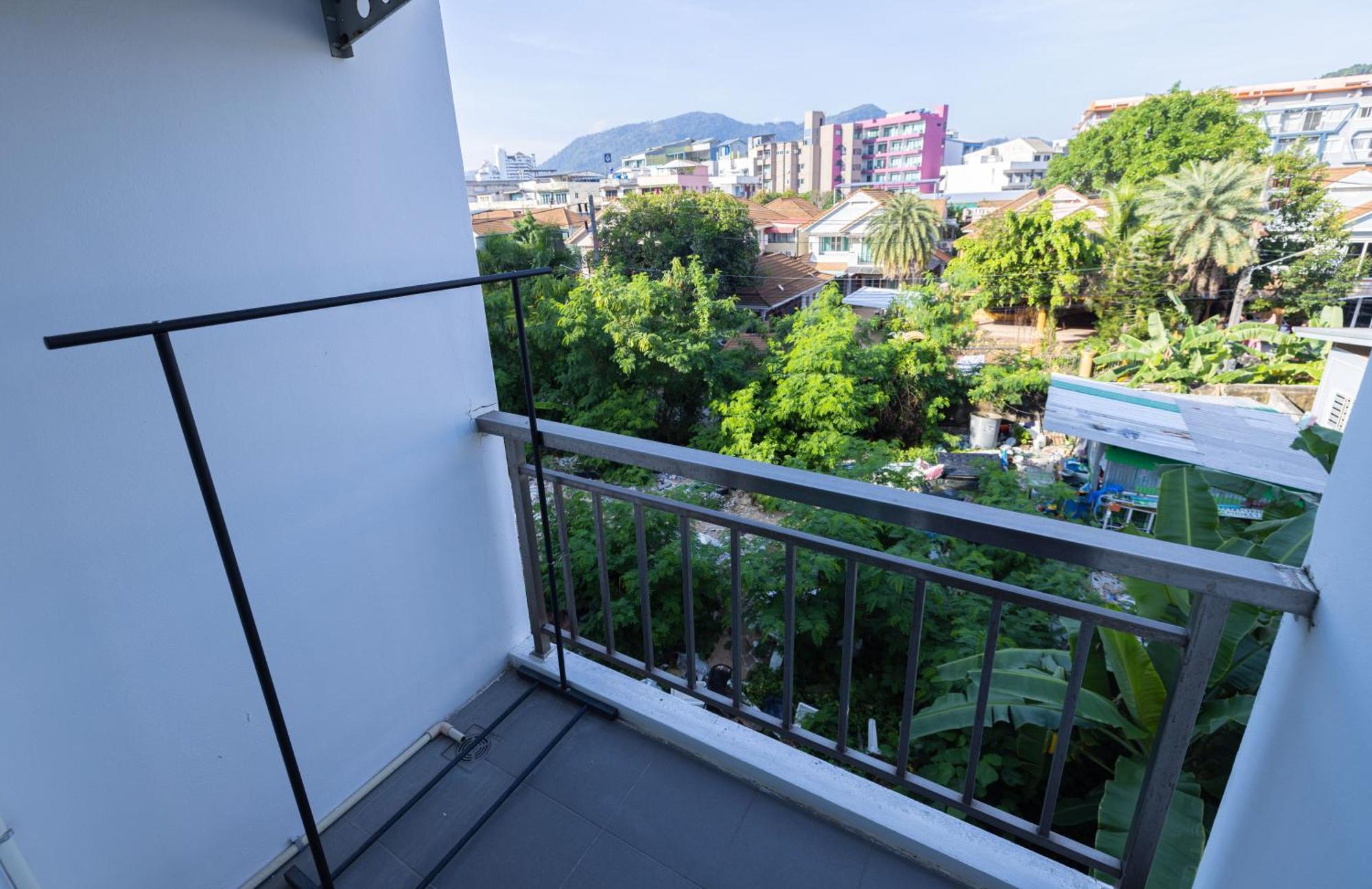 Happy 99 Guest House Patong 외부 사진