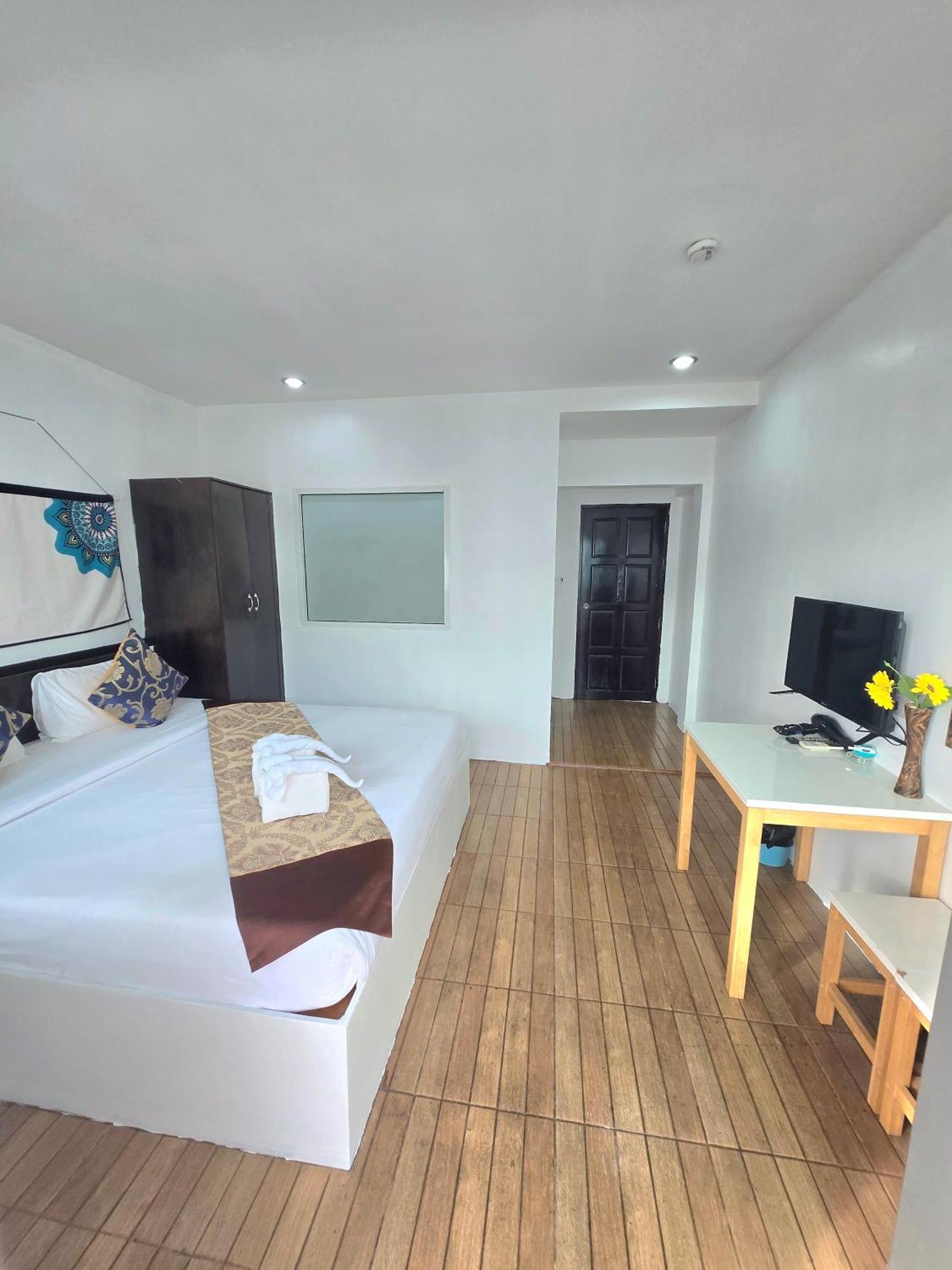 Happy 99 Guest House Patong 외부 사진