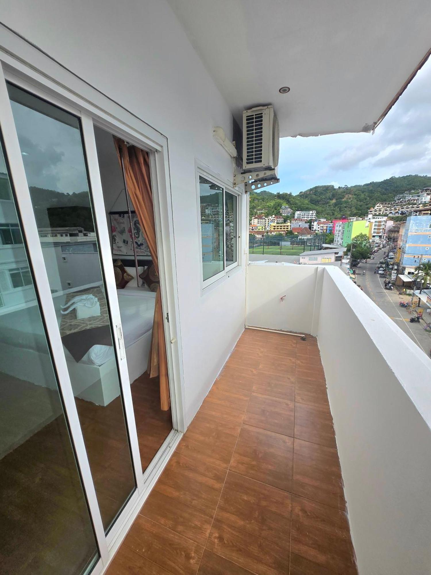 Happy 99 Guest House Patong 외부 사진