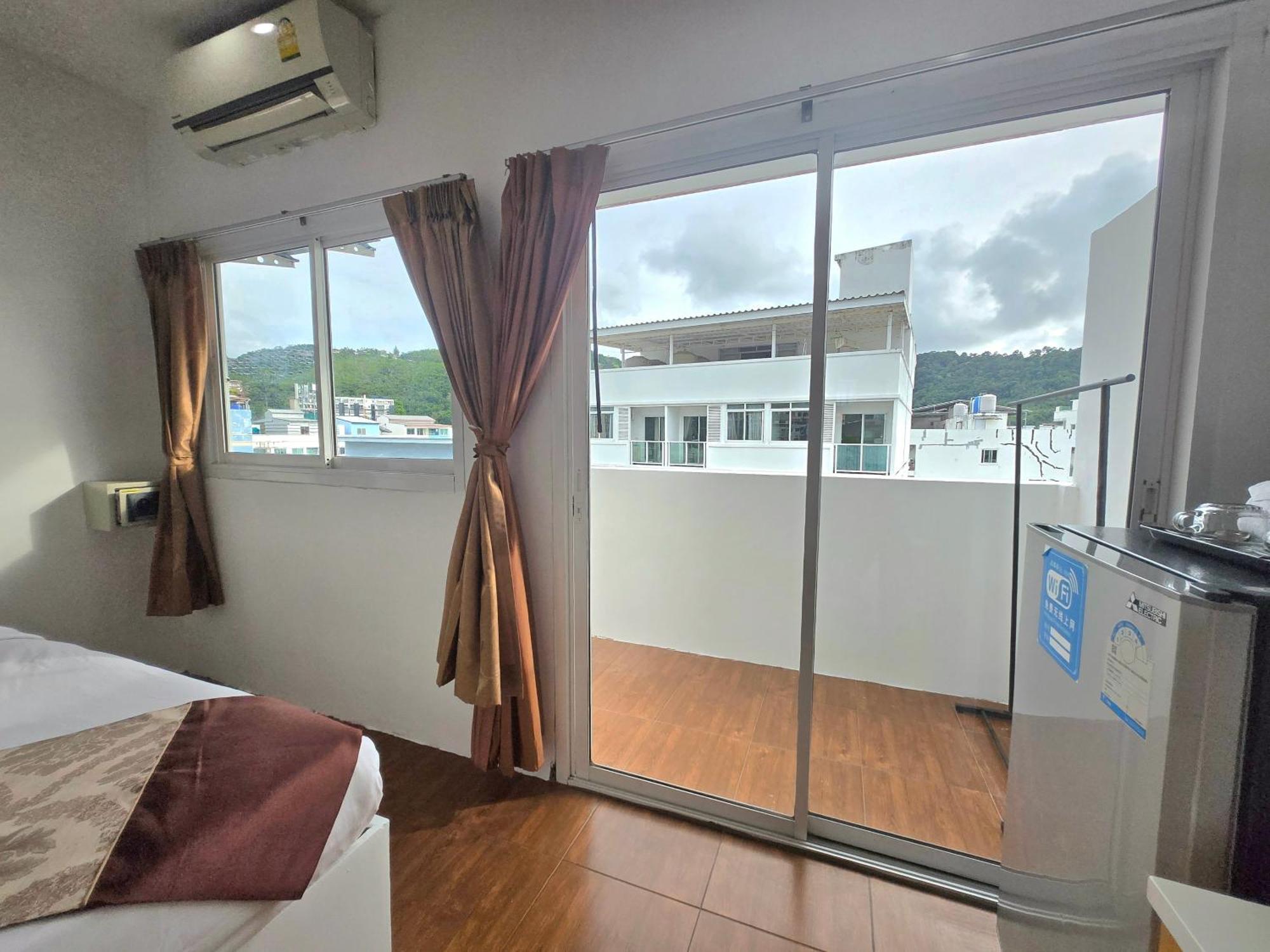 Happy 99 Guest House Patong 외부 사진
