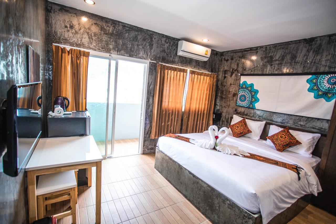 Happy 99 Guest House Patong 외부 사진